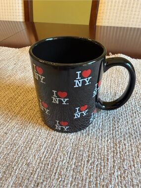 I ❤️ NY Black Ceramic Mug - Repeated Logo Design